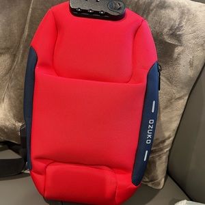 NWOT OZUKO Sling Backpack USB Anti-Theft Men'S Chest Bag